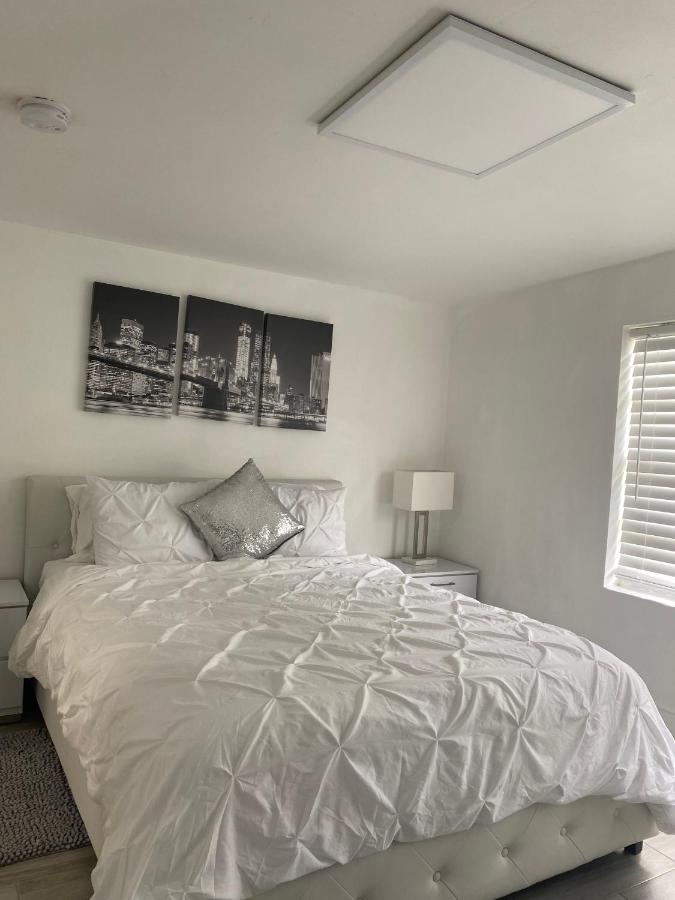 Modern Home, Excellent Location Miami Extérieur photo
